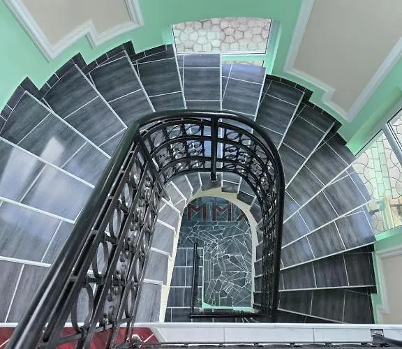 Adel's سوبوتيتْسا